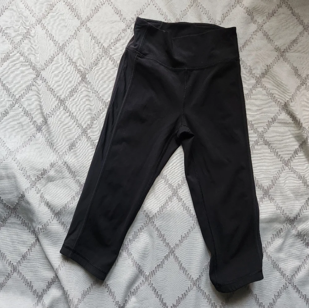 Lululemon Squad Goals Crop Pants | 17